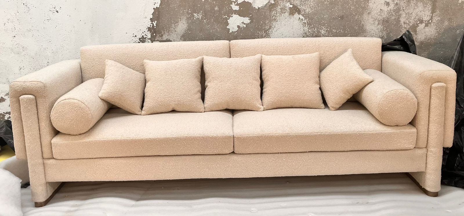Sai Sofa Repair in Noida Ncr- Upholstery, Sofa Restoration and Cushion Repair